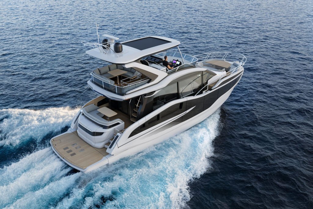 galeon-520-fly-2
