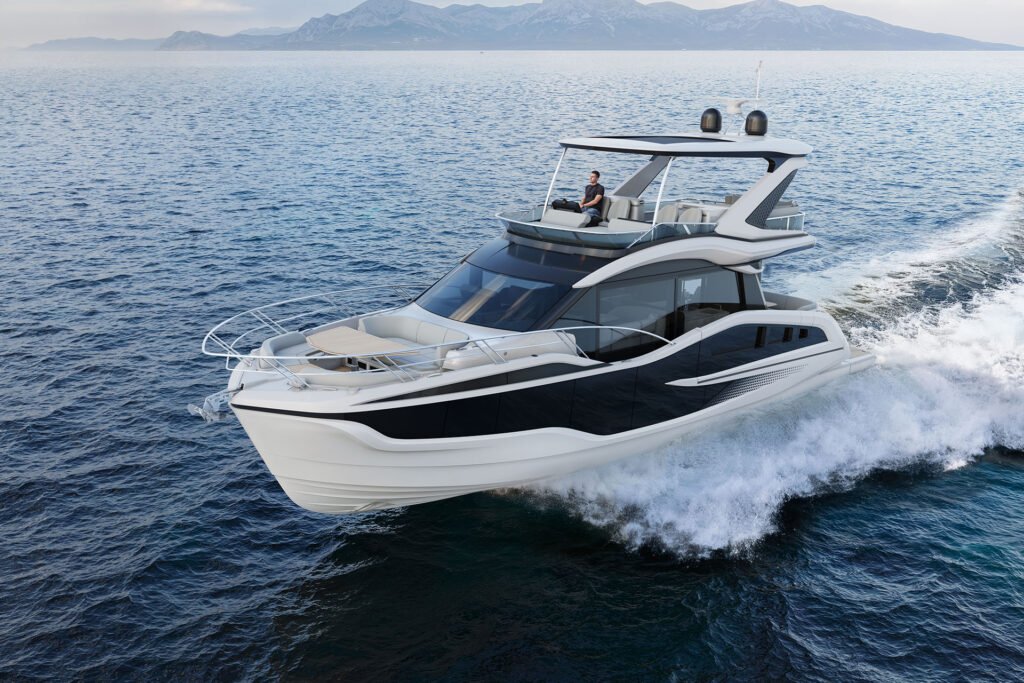 galeon-520-fly-3